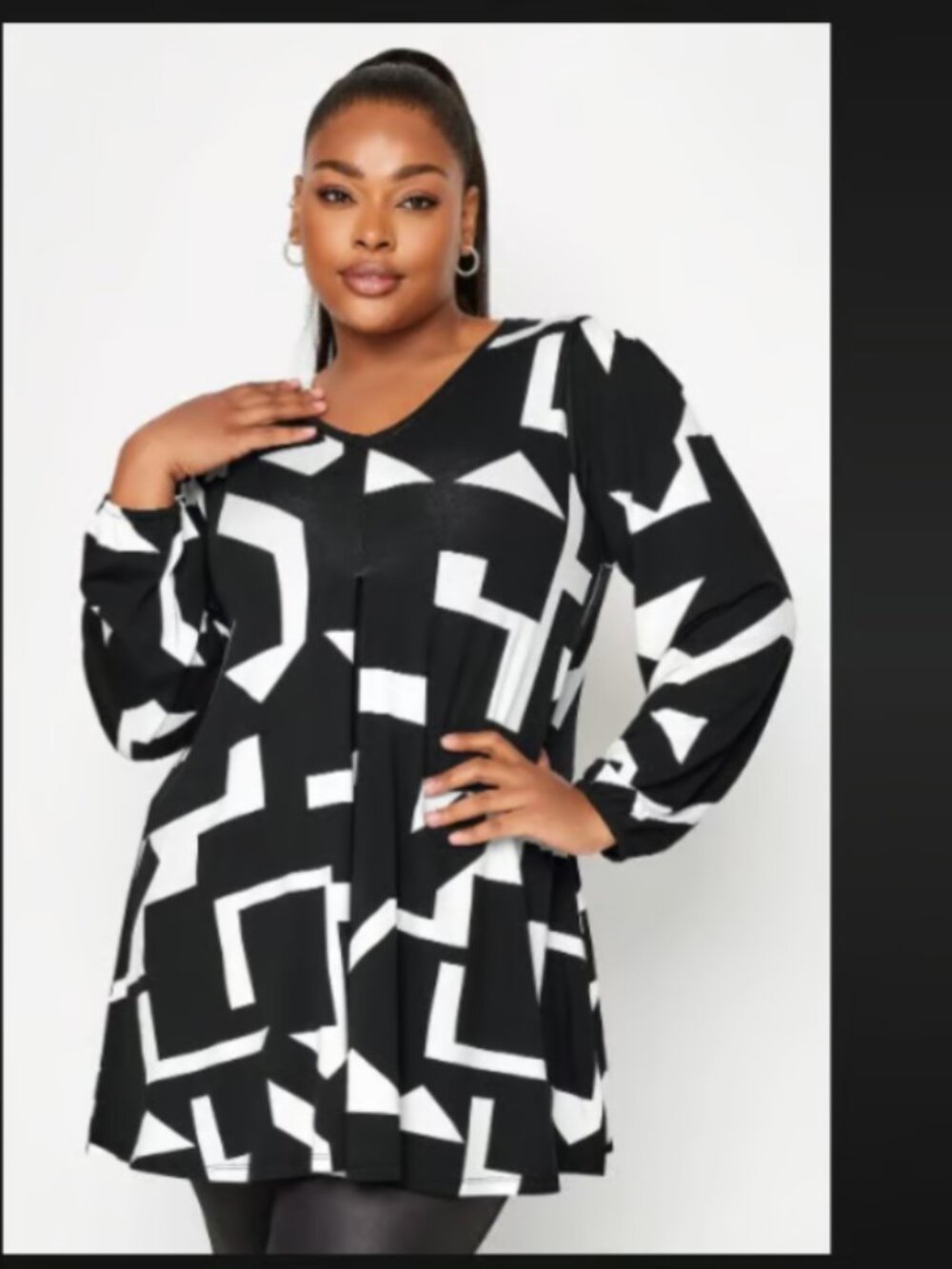 YOURS CLOTHING Women's Curve Black Abstract Print Pleat Front Top, Sz 14